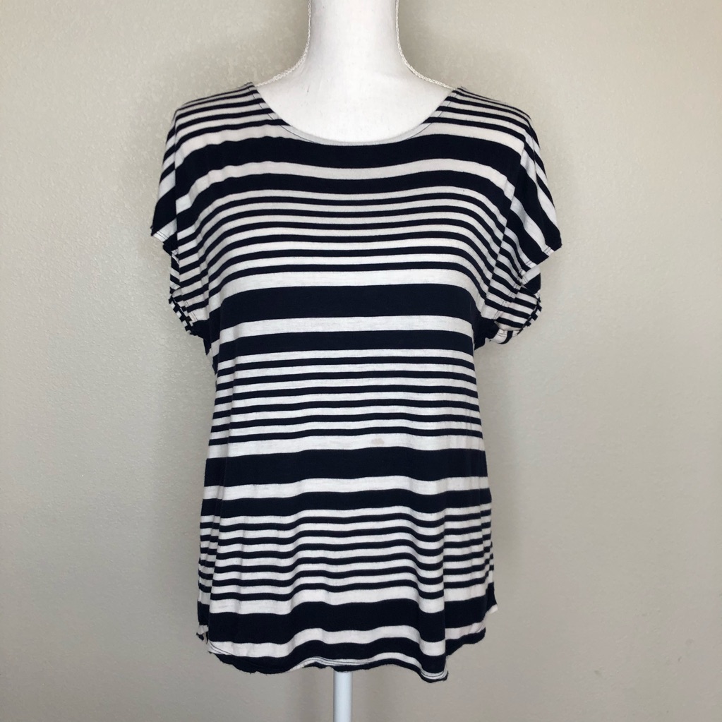 Max Edition Buttoned Top